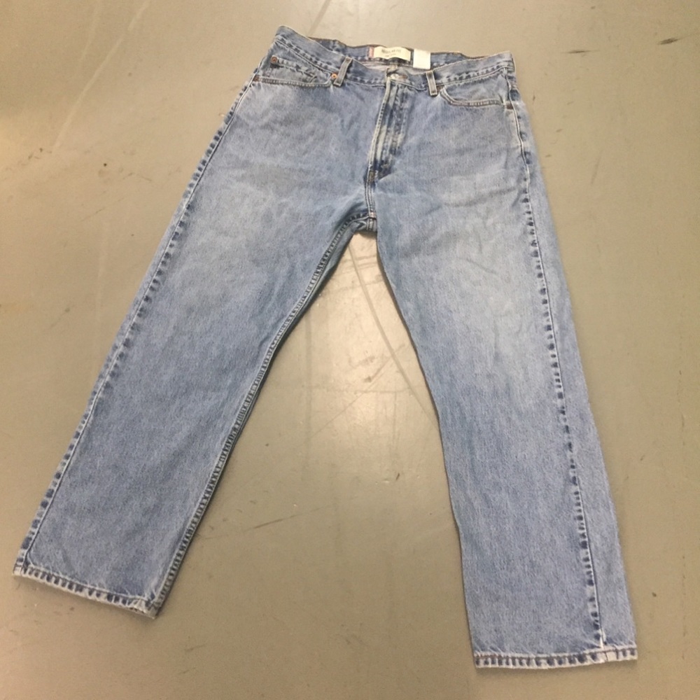 Vintage Levi’s *505 -  38/30 * XL Light Wash